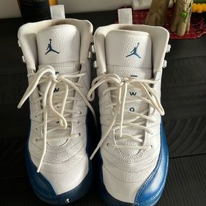 Jordan 12s “French Blue” Used Boys Size 7